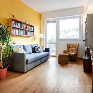Arcus Pacis - Large Flat , Milán Italia